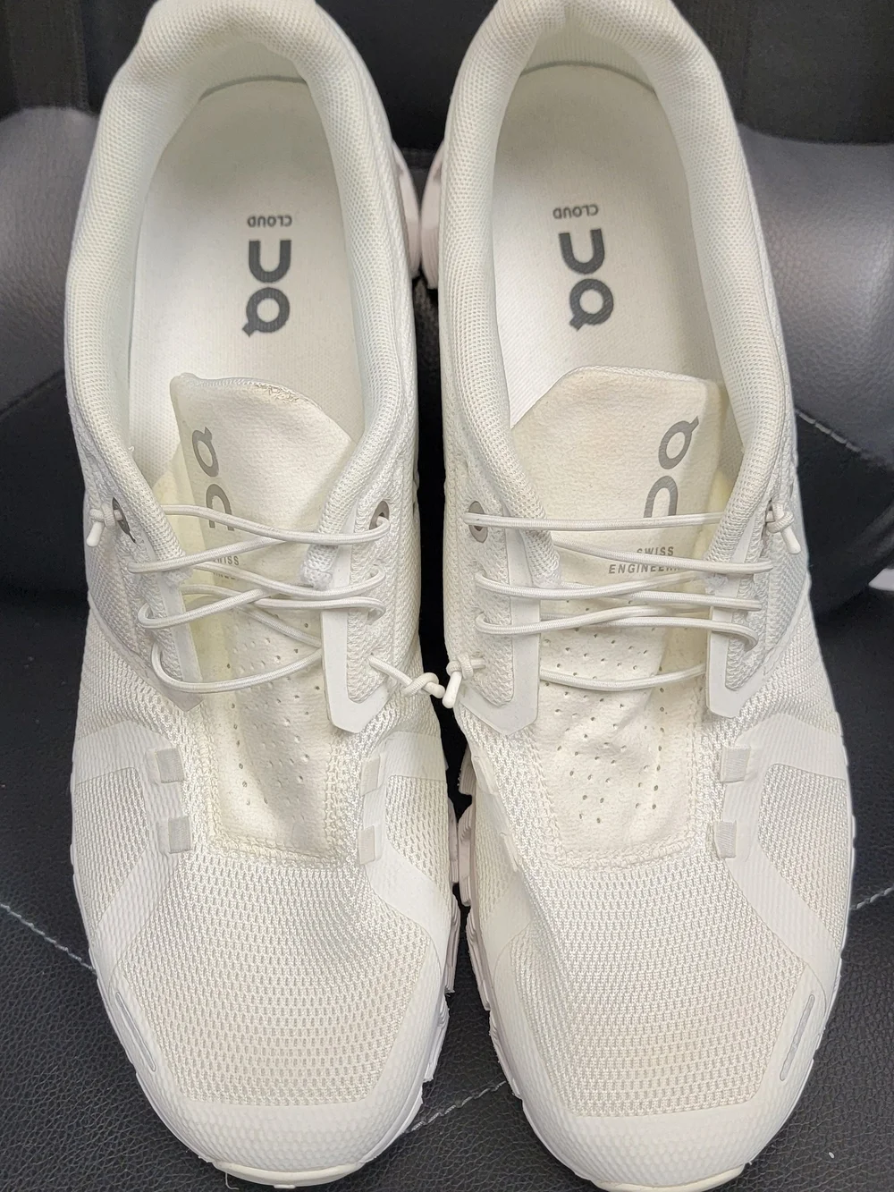 On Running Running Women’s White Running Shoes - USW11